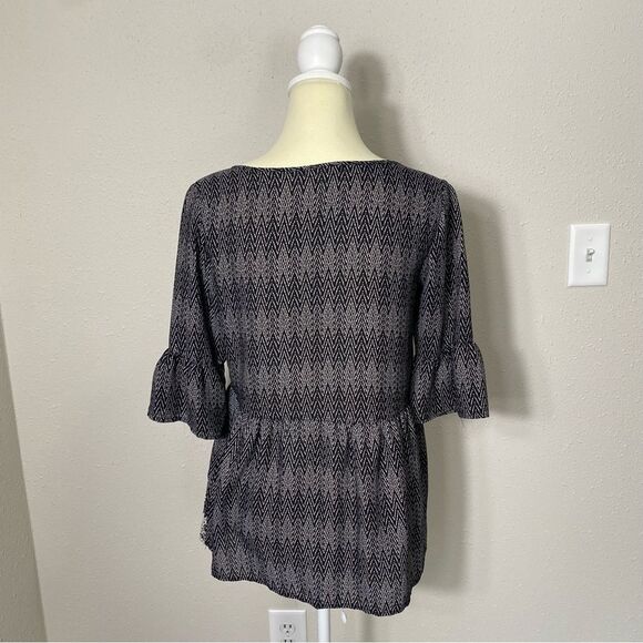 Maurices Lightweight Boho Embroidered Elastic Waist Blouse Women's Size XS - Picture 7 of 16